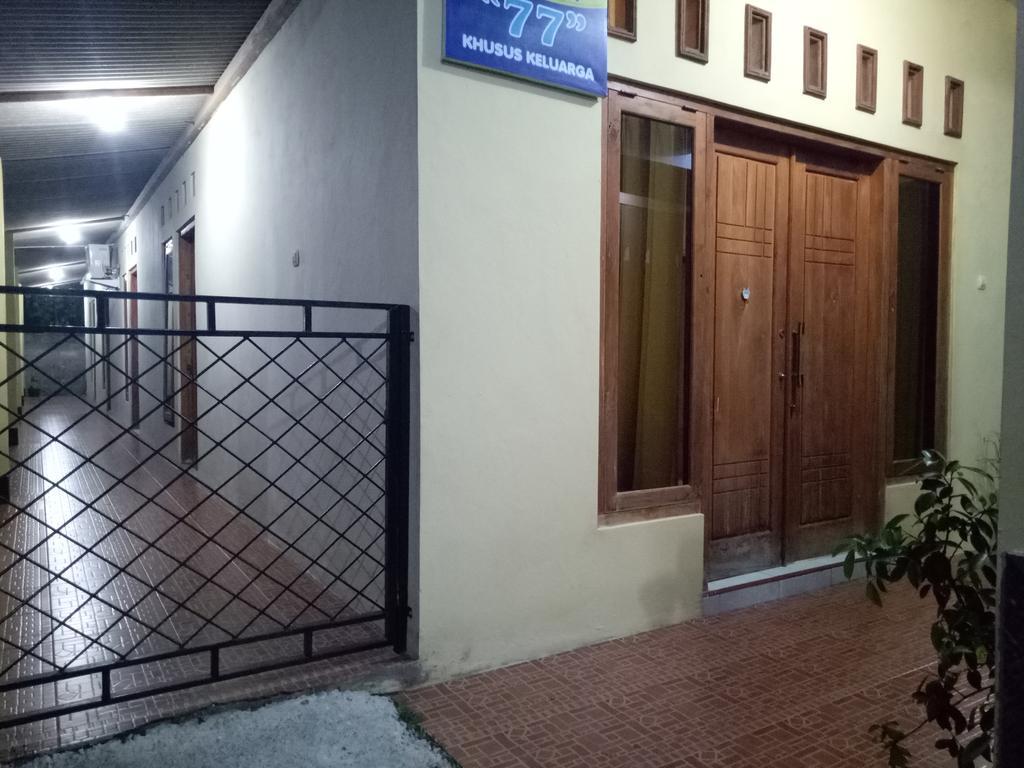 Homestay 77 Borobudur Magelang Exterior photo